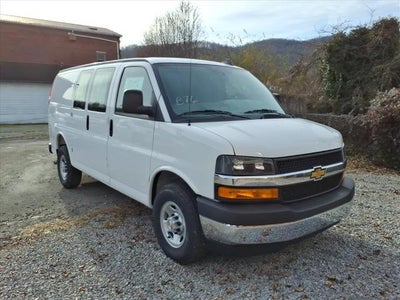 2025 Chevrolet Express Cargo Base