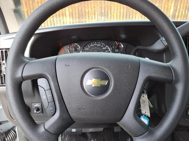 2025 Chevrolet Express Cargo Base