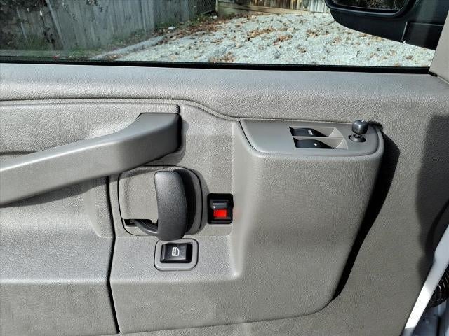 2025 Chevrolet Express Cargo Base