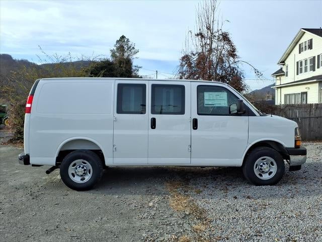 2025 Chevrolet Express Cargo Base