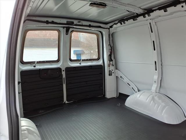 2025 Chevrolet Express Cargo Base