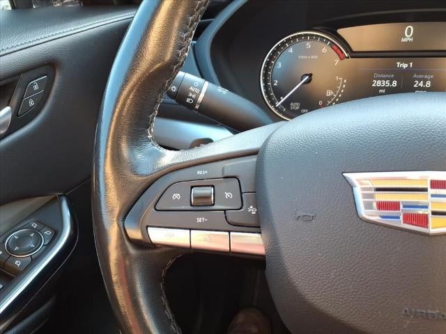 2023 Cadillac XT4 Premium Luxury