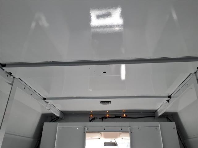 2025 Chevrolet Express Cutaway 3500 Base