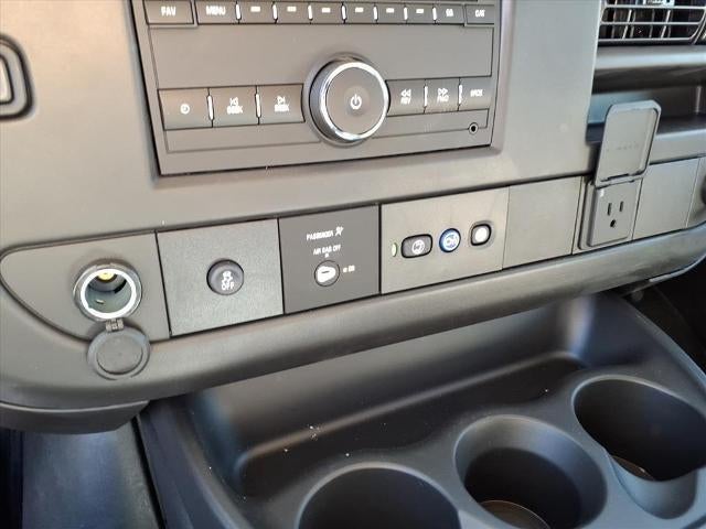 2025 Chevrolet Express Cutaway 3500 Base