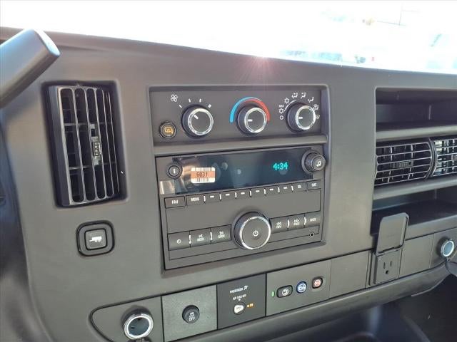 2025 Chevrolet Express Cutaway 3500 Base