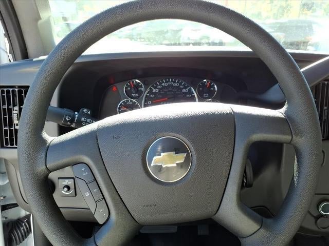 2025 Chevrolet Express Cutaway 3500 Base