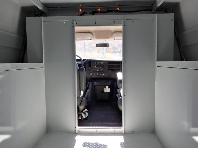 2025 Chevrolet Express Cutaway 3500 Base