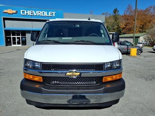 2025 Chevrolet Express Cutaway 3500 Base