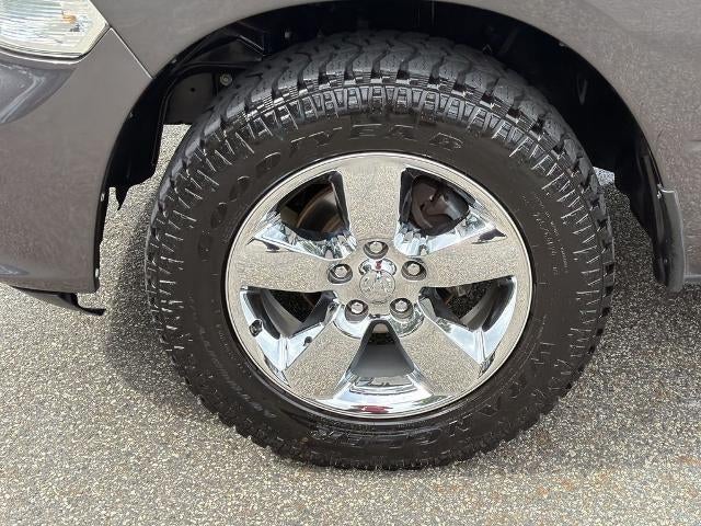 2020 RAM 1500 Classic Express Crew Cab 4x2 5'7" Box