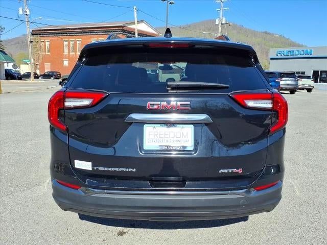 2023 GMC Terrain AT4
