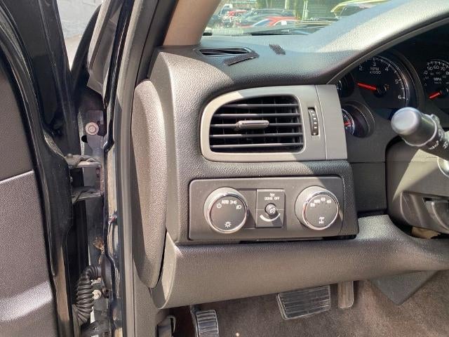 2012 Chevrolet Avalanche LS