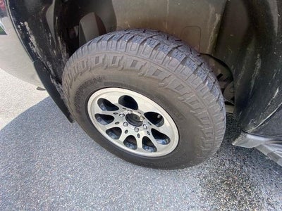 2012 Chevrolet Avalanche LS