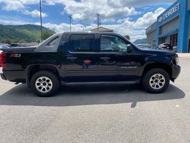 2012 Chevrolet Avalanche LS