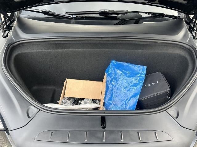 2023 Tesla Model X Base