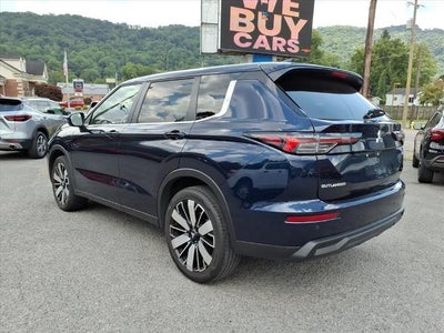 2025 Mitsubishi Outlander SE