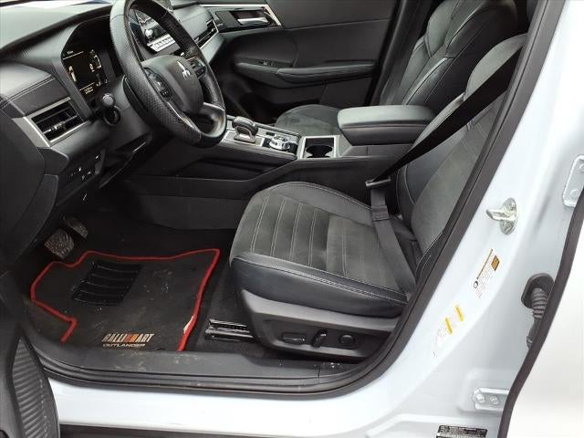 2024 Mitsubishi Outlander Plug-In Hybrid SE