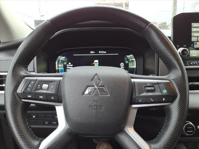 2024 Mitsubishi Outlander Plug-In Hybrid SE