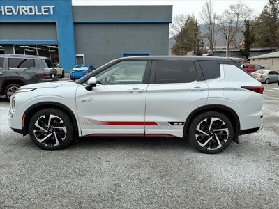 2024 Mitsubishi Outlander Plug-In Hybrid SE