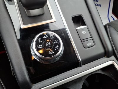 2024 Mitsubishi Outlander Plug-In Hybrid SE