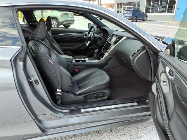 2017 INFINITI Q60 2.0t Premium