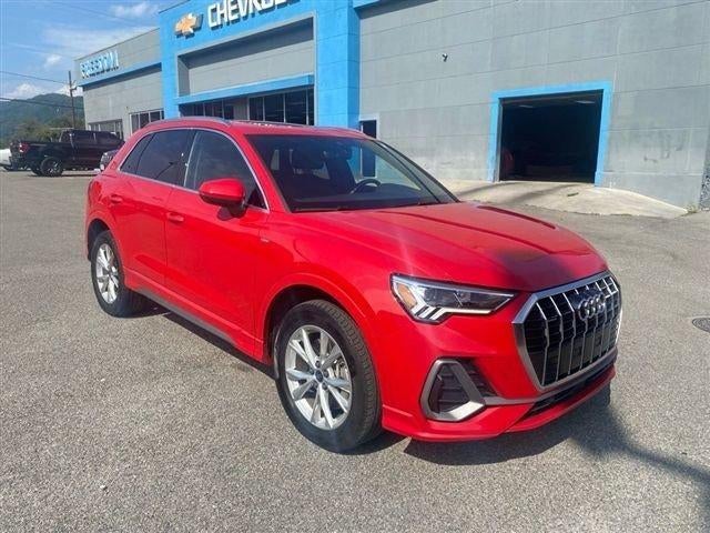 2025 Audi Q3 S line Premium