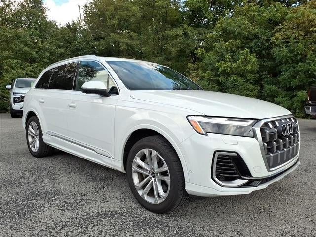 2025 Audi Q7 Premium Plus
