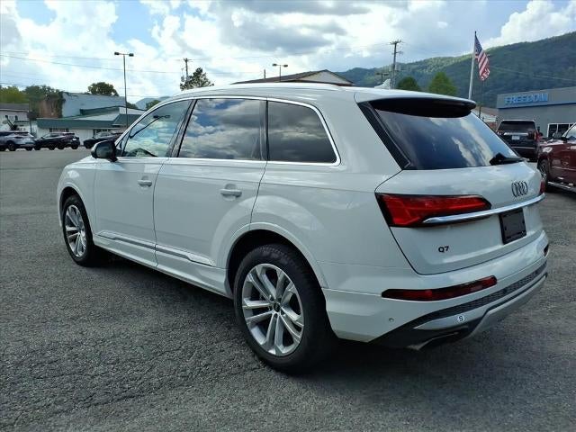 2025 Audi Q7 Premium Plus