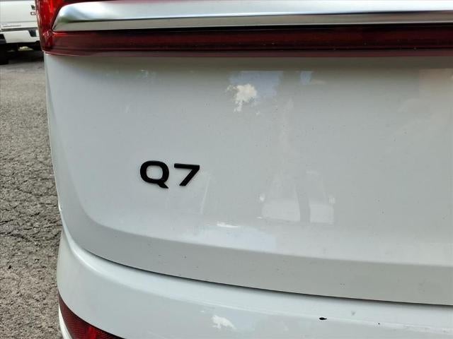 2025 Audi Q7 Premium Plus