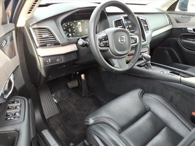 2022 Volvo XC90 Inscription