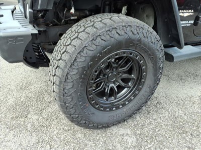 2014 Jeep Wrangler Unlimited Sahara 4wd