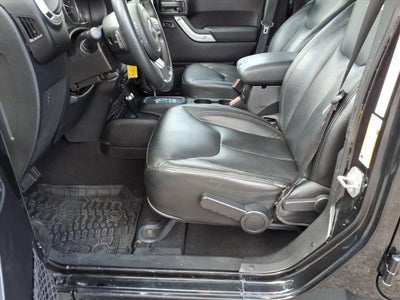 2014 Jeep Wrangler Unlimited Sahara 4wd