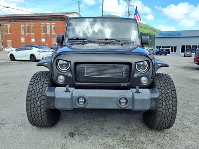 2014 Jeep Wrangler Unlimited Sahara 4wd