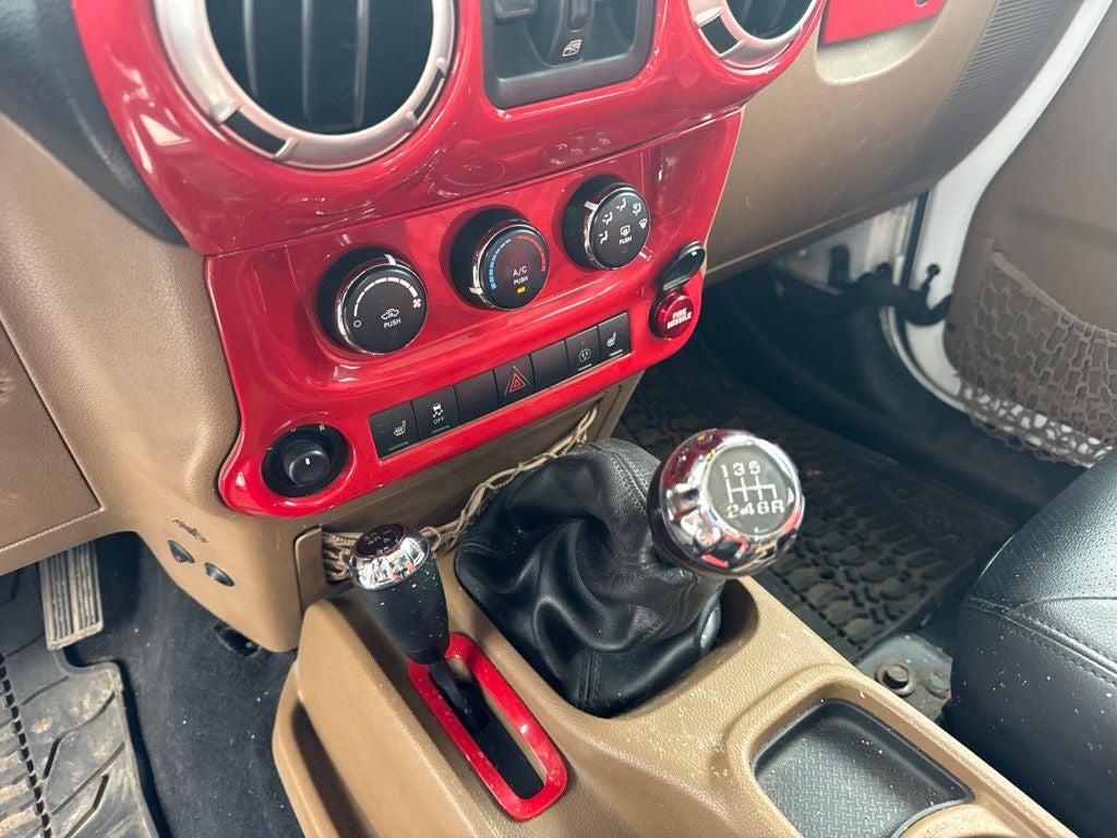2013 Jeep Wrangler Unlimited Sahara
