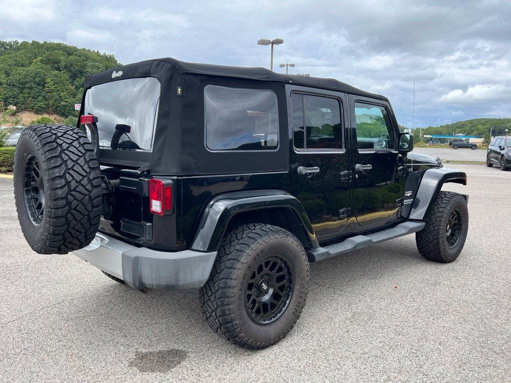 2013 Jeep Wrangler Unlimited Sahara