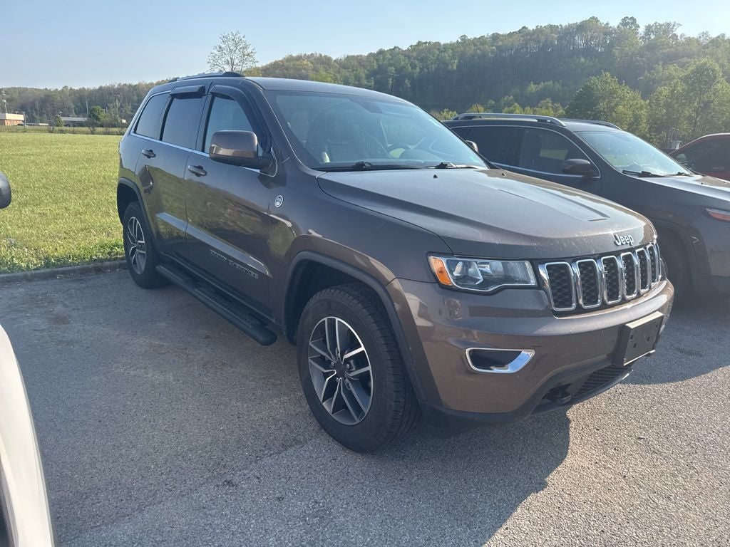 2020 Jeep Grand Cherokee Laredo 4x4