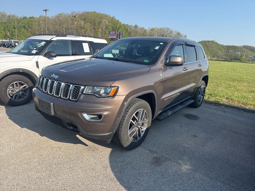 2020 Jeep Grand Cherokee Laredo 4x4