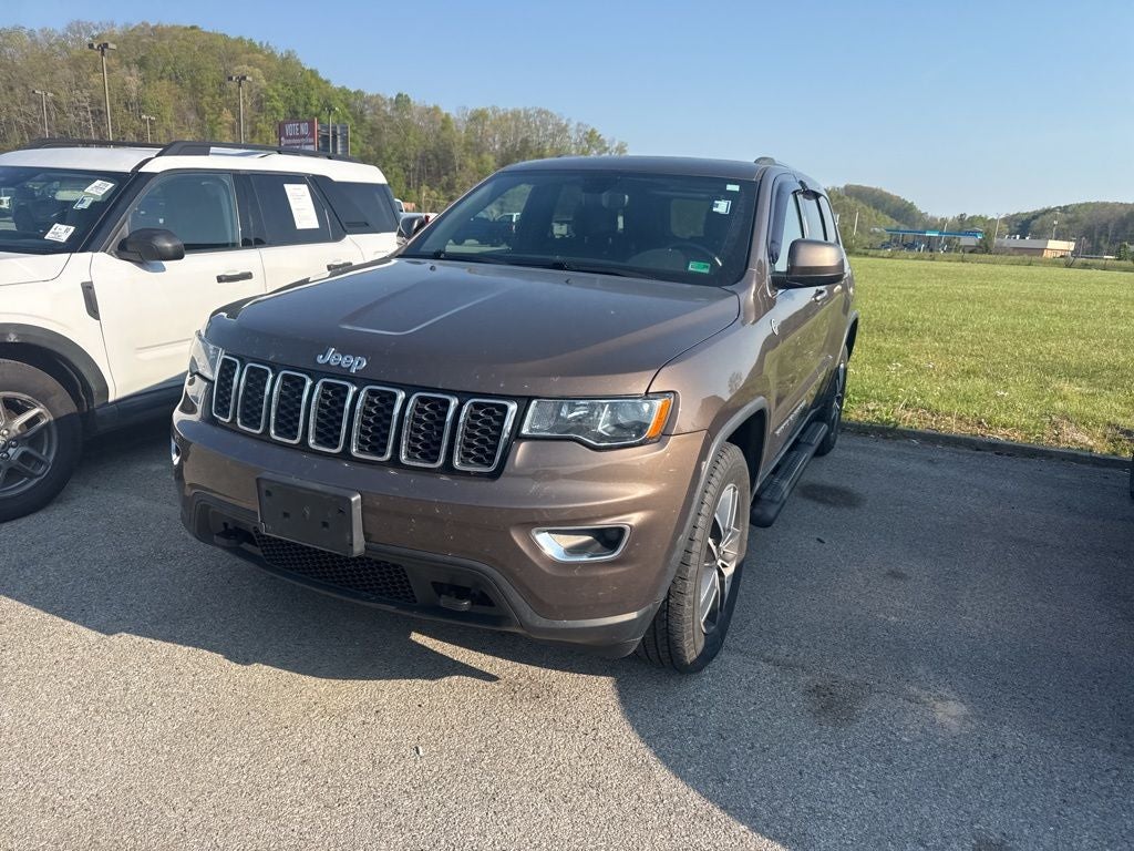 2020 Jeep Grand Cherokee Laredo 4x4