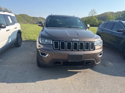 2020 Jeep Grand Cherokee Laredo 4x4