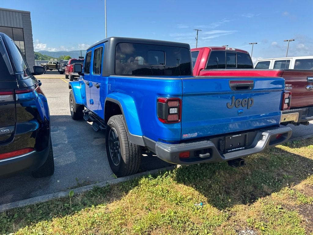 2021 Jeep Gladiator Sport
