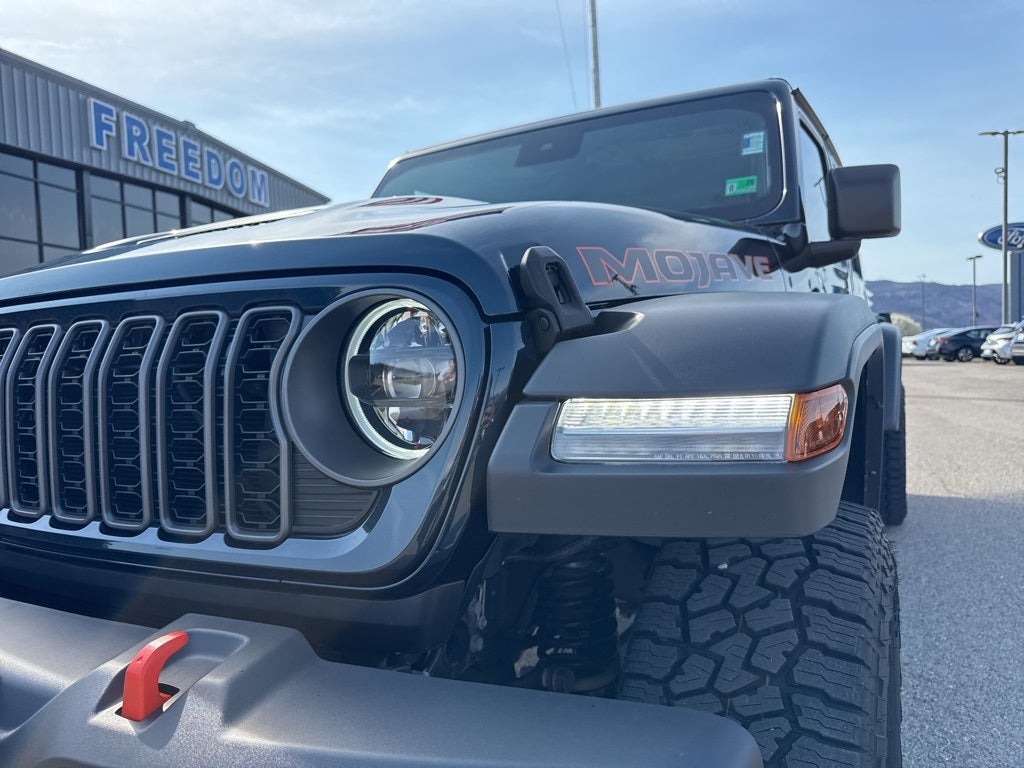 2025 Jeep Gladiator Mojave