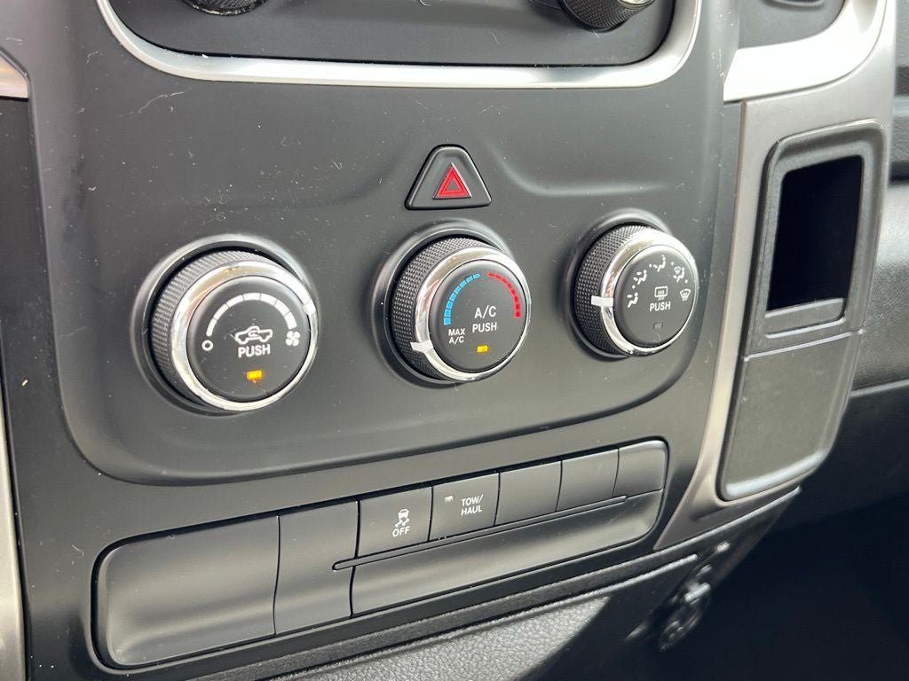 2021 RAM 1500 Classic SLT