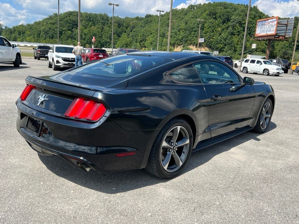 2016 Ford Mustang V6