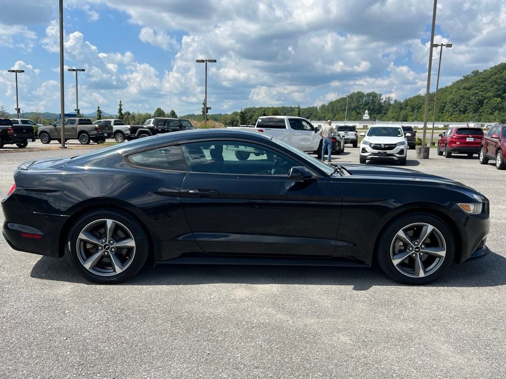 2016 Ford Mustang V6