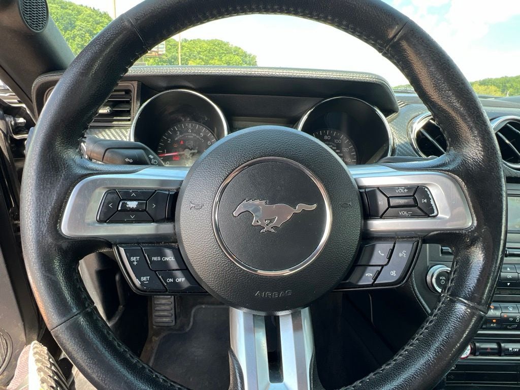 2016 Ford Mustang V6