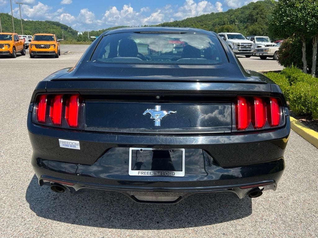 2016 Ford Mustang V6