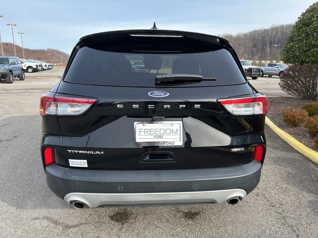 2022 Ford Escape Hybrid Titanium