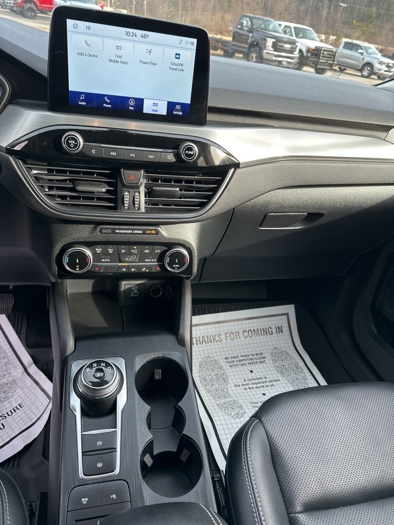 2022 Ford Escape Hybrid Titanium