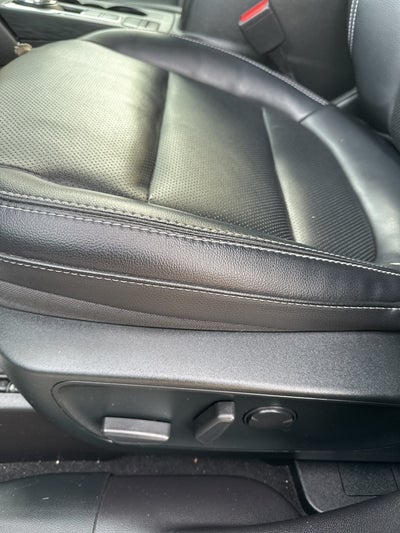 2022 Ford Escape Hybrid Titanium