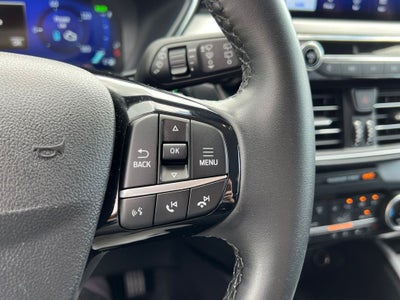2022 Ford Escape Hybrid Titanium