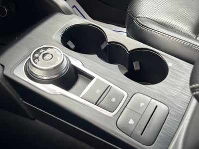 2022 Ford Escape Hybrid Titanium